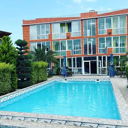 Hotel Buta Batumi Luaran gambar