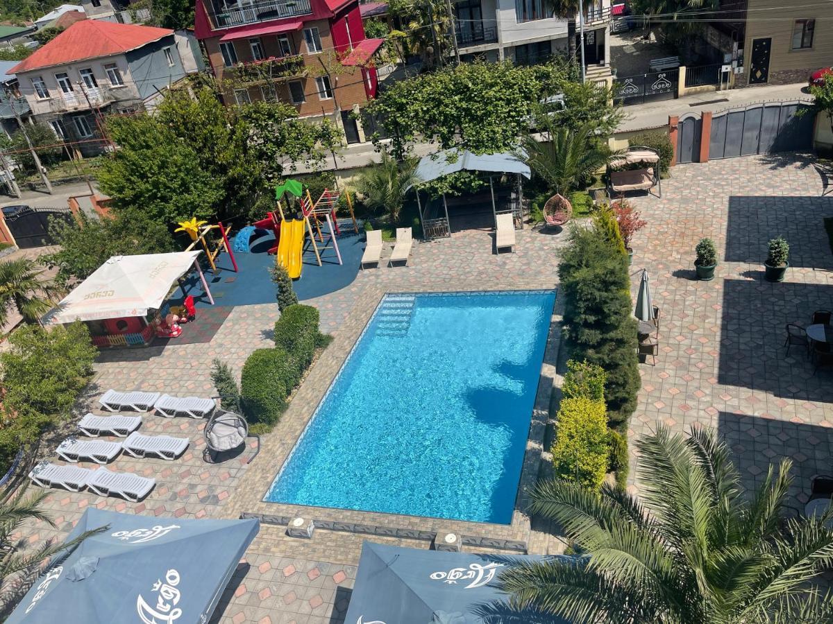 Hotel Buta Batumi Luaran gambar