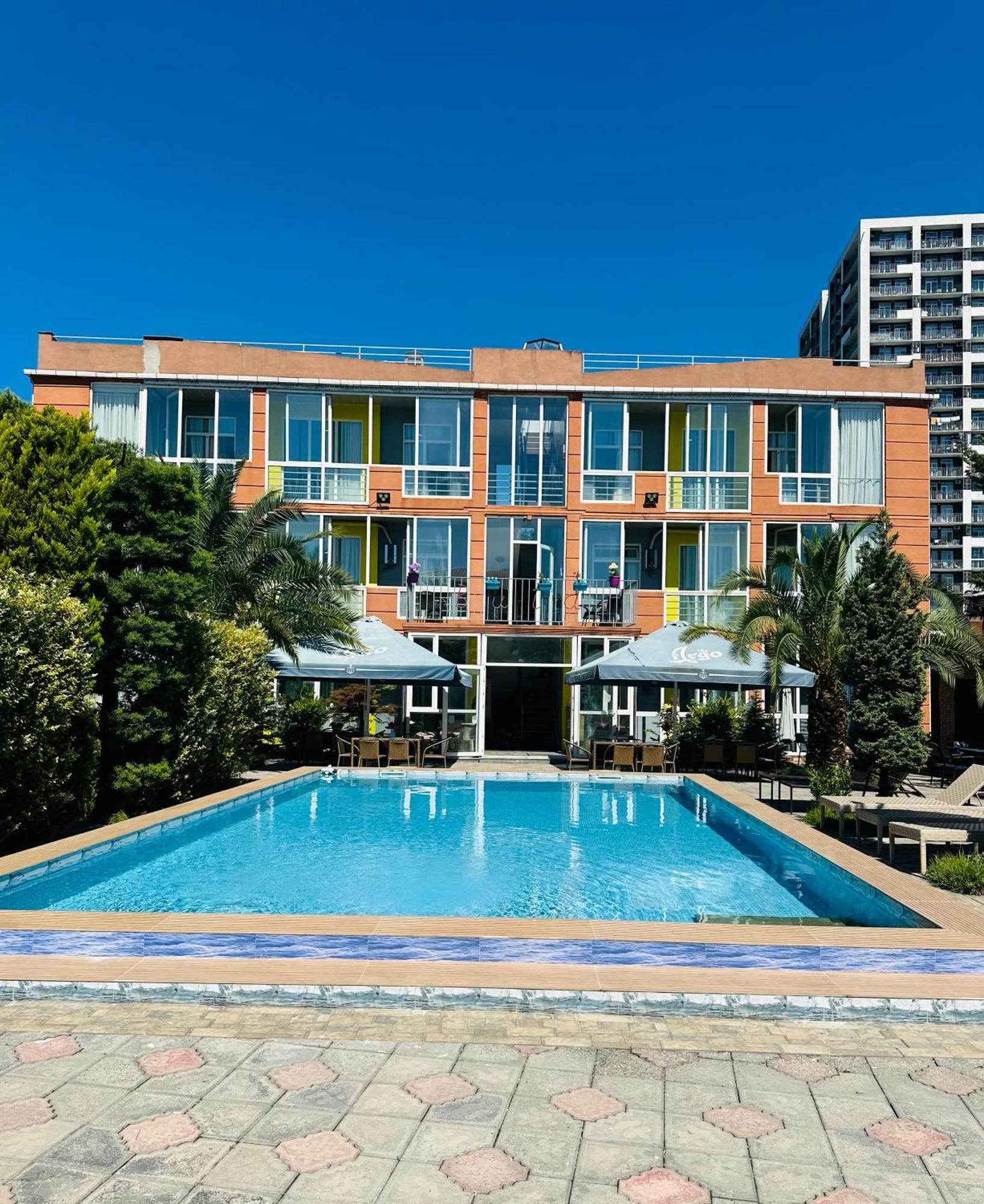 Hotel Buta Batumi Luaran gambar