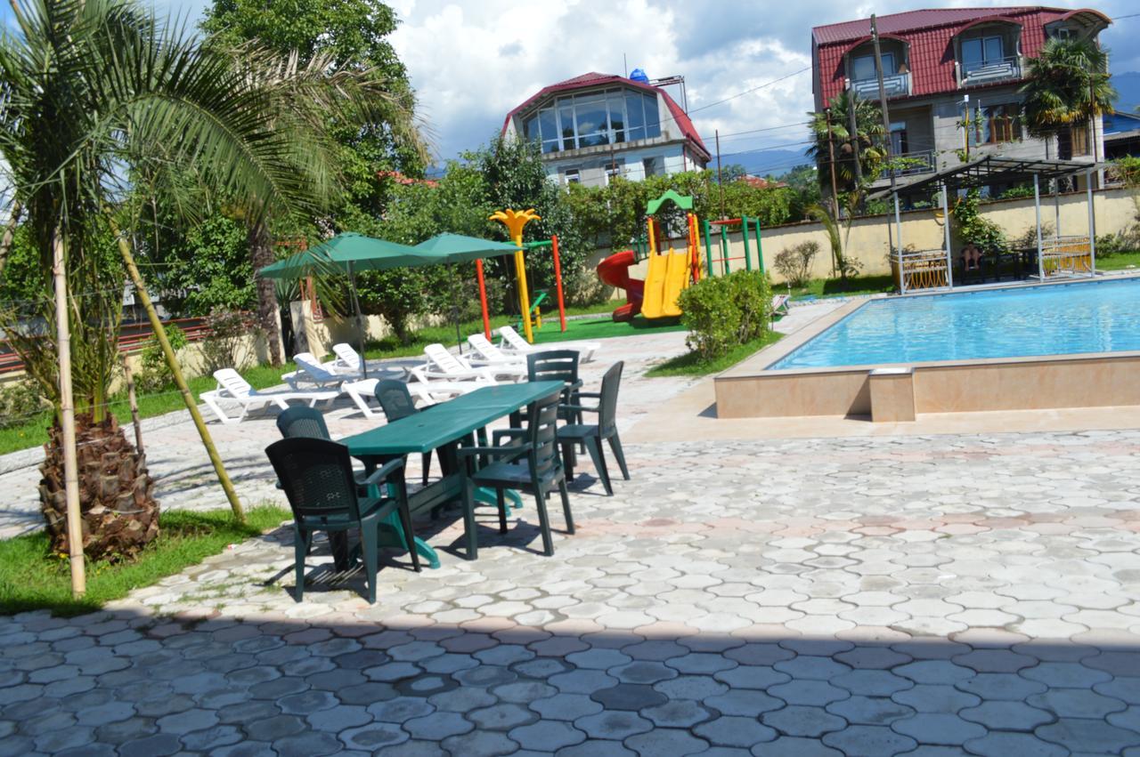 Hotel Buta Batumi Luaran gambar