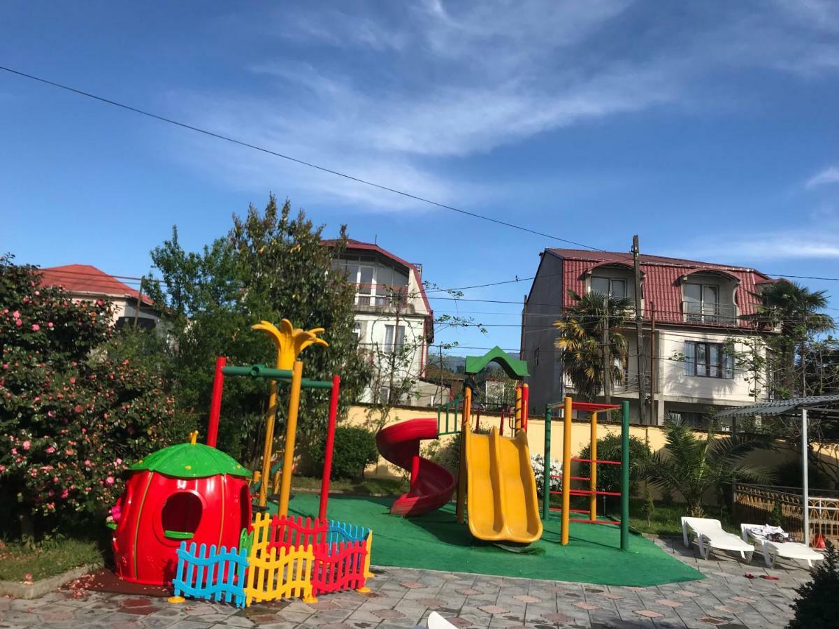 Hotel Buta Batumi Luaran gambar